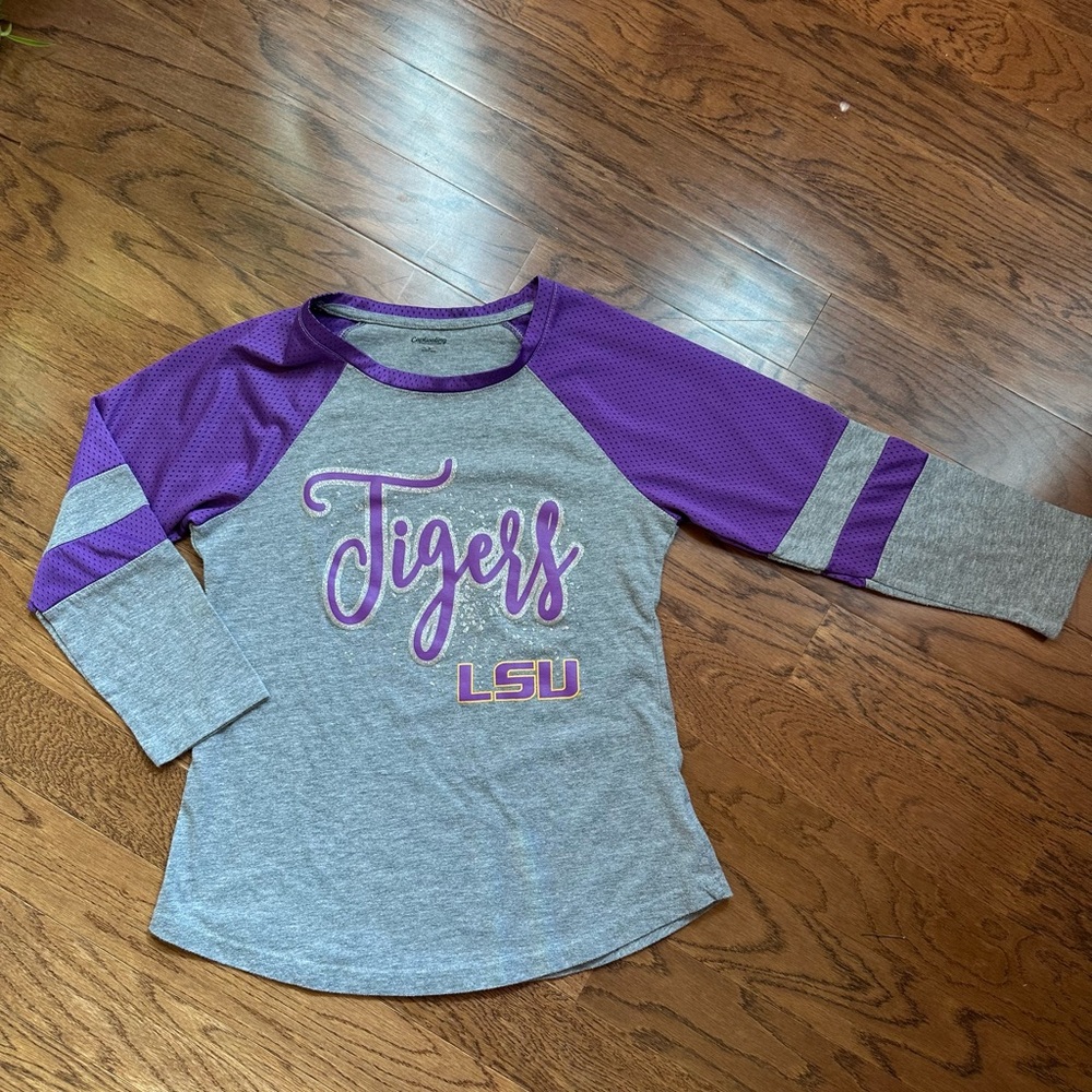 Women’s Captivating Apparel LSU Tee; Size XS